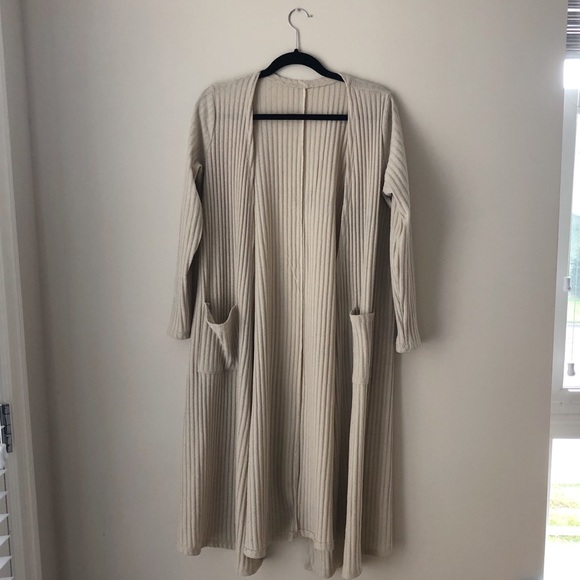 Sweaters - Thick knit ivory duster